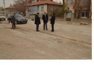 YOL ÇALIŞMALARI SON SÜRAT