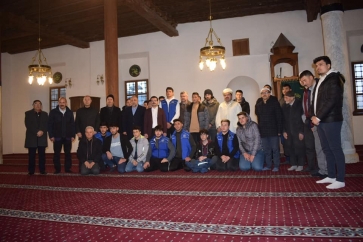 Mübarek Cuma Gününe Gençlerimizle Sabah Namazında Buluşarak Başladık.