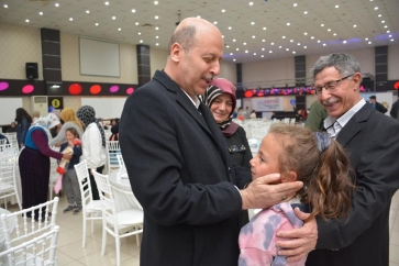 Şuhut Dosteli Yardımlaşma Derneği, Şuhut Vakfı ve Şuhut Belediyesi Tarafından Düzenlenen İftar Yemeğinde Başkan Bozkurt Halkımızla Buluştu.