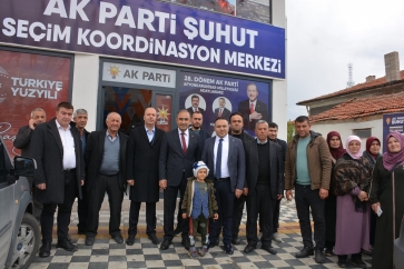Başkan Bozkurt  Afyonkarahisar  Ak Parti Milletvekili Adayı Dr.Hasan Arslan ile birlikte esnaf ve köyleri ziyaret etti.