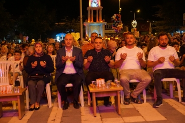 Şuhut Belediyesi 15.Zafer Haftası Kültür ve Sanat Etkinlikleri Kapsamında 4.Günü Açık Hava Sinema Etkinliği İle Tamamladık.