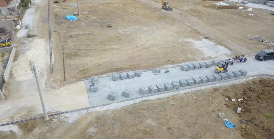 ŞUHUT’ da Kilit Parke Taş Döşemeleri Tüm Hızıyla Sürüyor
