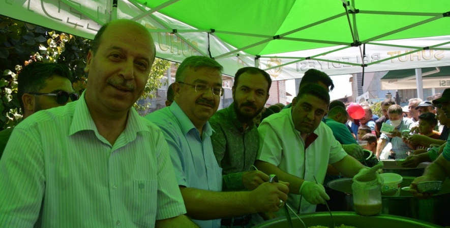 14.Düzenlenen Aşure İkramında 5 Bin Kişilik Aşure Dağıtıldı.