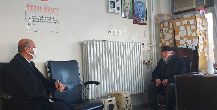 Başkan Bozkurt'tan Pazar Mahallesi Muhtarı Küçük'e Taziye Ziyareti