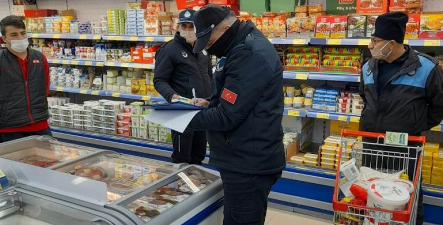 Zabıtalar Market Fiyatlarını Denetledi