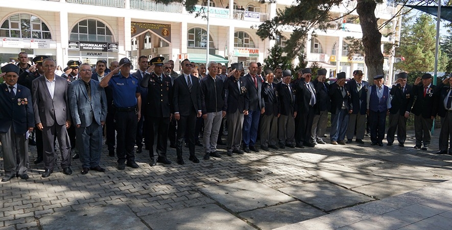 ŞUHUT’TA 19 EYLÜL GAZİLER GÜNÜ KUTLANDI