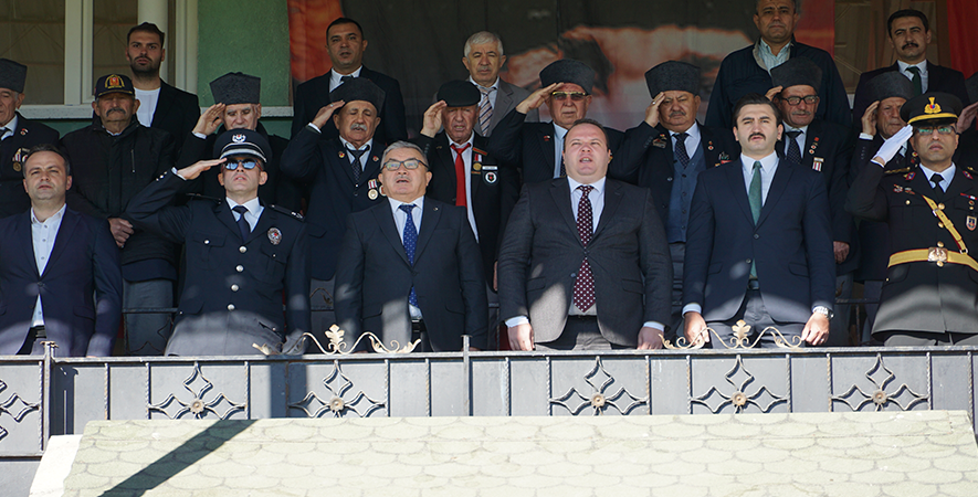 ŞUHUT’TA 29 EKİM CUMHURİYET BAYRAMI COŞKUSU