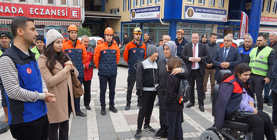 ENGELLİ VATANDAŞLARIMIZA DEPREM TATBİKATI GERÇEKLEŞTİRİLDİ