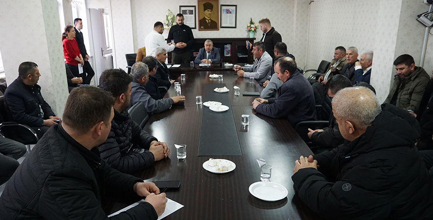 İŞ MERKEZİ’NDE İKİ DÜKKAN AÇIK ARTIRMA İLE SATILDI