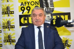 BAŞKAN ÖZAŞKIN GÜN FM’DE GAZETECİ İSMAİL AKAR’IN KONUĞU OLDU