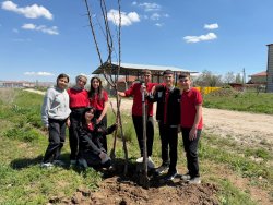 BAŞKAN ÖZAŞKIN’DAN GELECEĞE YEŞİL DOKUNUŞ