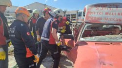 ŞUHUT İTFAİYESİNE AFAD’DAN TRAFİK KAZALARINDA KURTARMA EĞİTİMİ