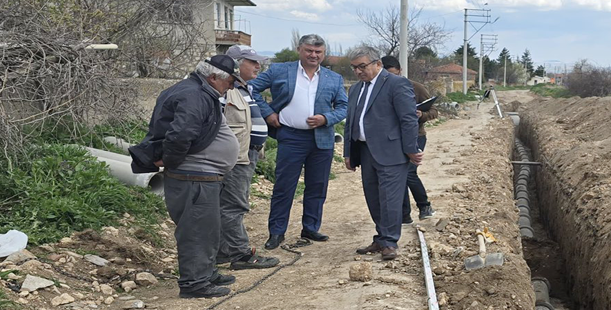 ŞUHUT’TA 3 MAHALLEYE 1500 METRELİK YENİ HAT
